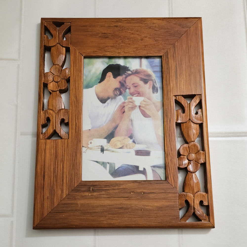 Carved Wooden Photo Frame Floral Cutout 5.5x3.5 Rustic Boho New